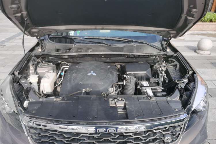 Used Leopaard CS10 2017 2.0T Automatic Luxury Model Engine Bay