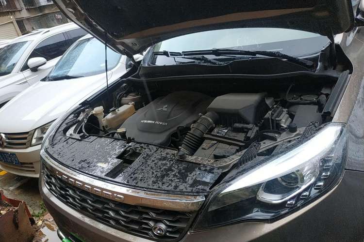 Used Leopaard CS10 2017 2.0T Automatic Luxury Model Engine Bay