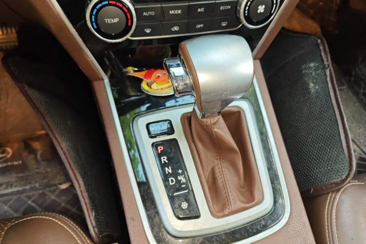 Used Leopaard CS10 2017 1.5T CVT Luxury Model Gear Lever