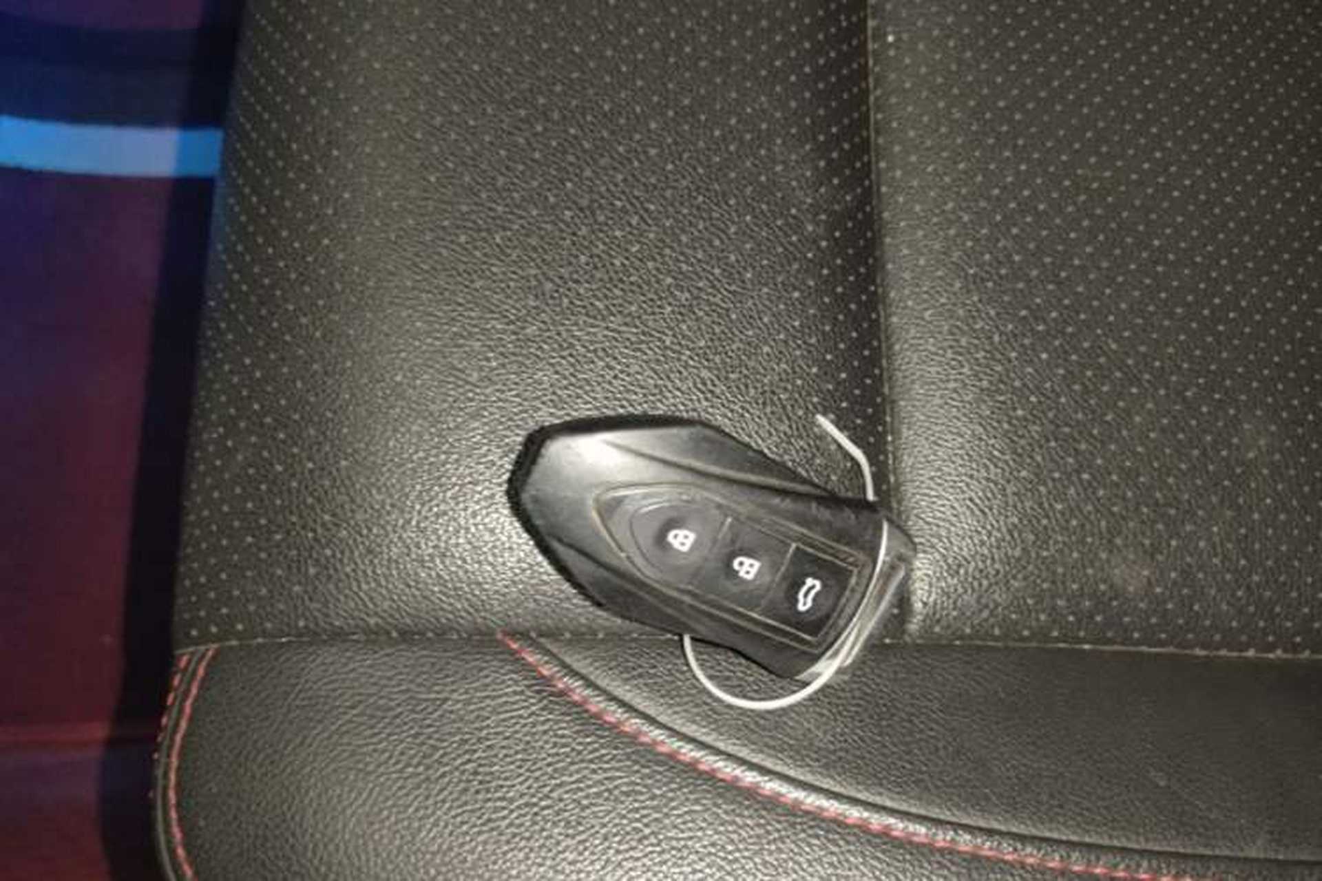 Used Leopaard CS10 2017 2.0T Automatic Urban Version Interior 1
