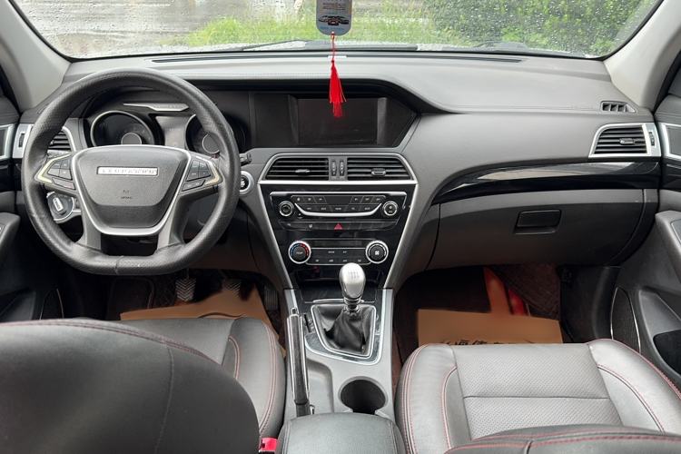 Used Leopaard CS10 2017 2.0T Manual Excellence Edition Interior 2