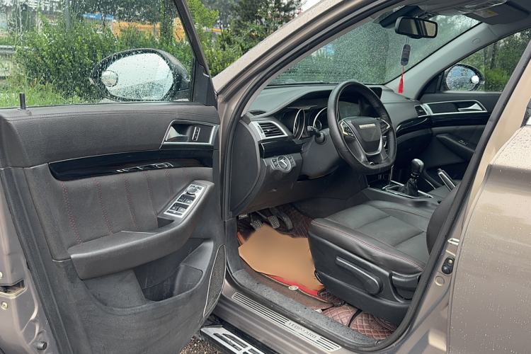 Used Leopaard CS10 2017 2.0T Manual Excellence Edition Interior 3