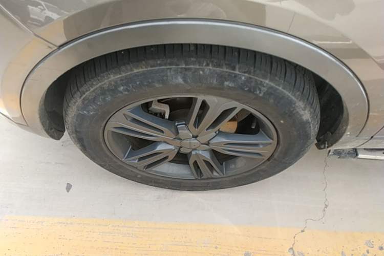 Used Leopaard CS10 2017 2.0T Automatic Urban Version Left Front Wheel Hub