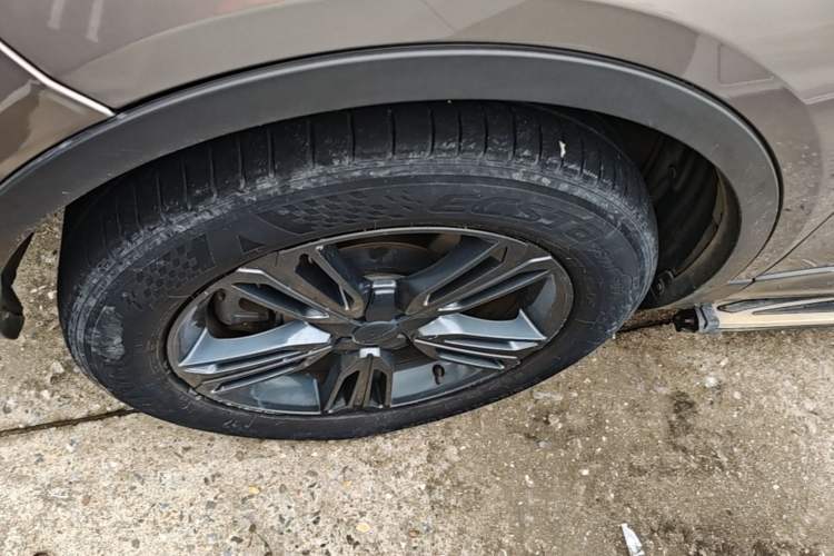Used Leopaard CS10 2017 2.0T Automatic Urban Version Left Front Wheel Hub