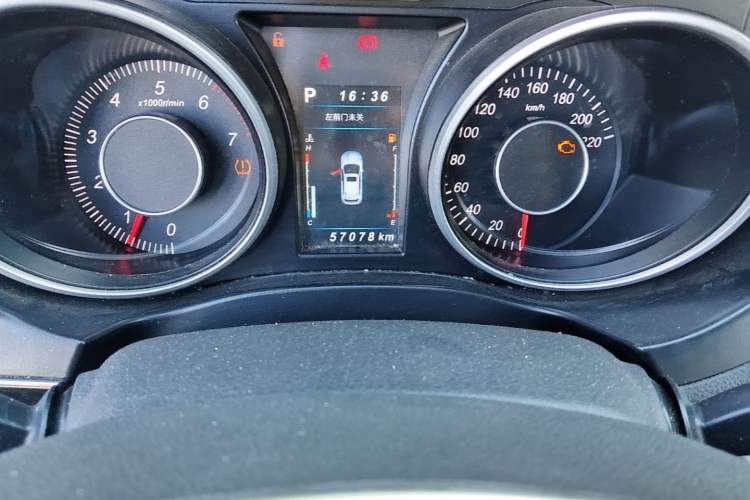 Used Leopaard CS10 2017 1.5T CVT Luxury Model Odometer Close Up