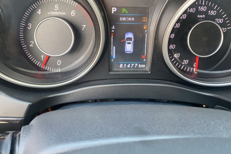 Used Leopaard CS10 2017 2.0T Automatic Luxury Model Odometer Close Up