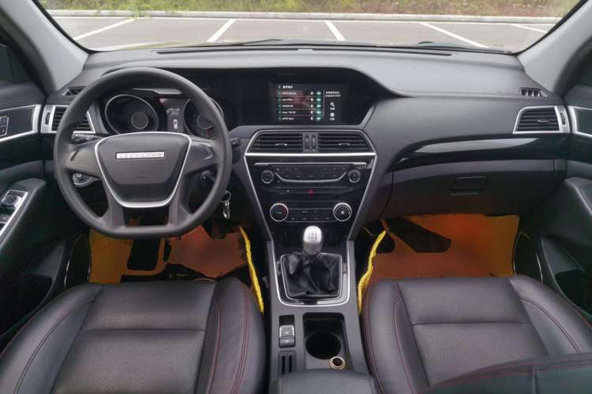 Used Leopaard CS10 2017 1.5T Manual Elite Version Center Console