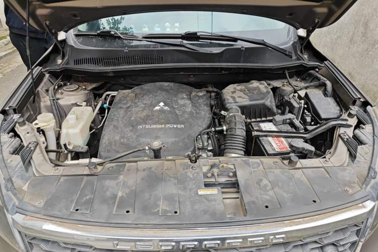 Used Leopaard CS10 2017 2.0T Automatic Luxury Model Engine Bay