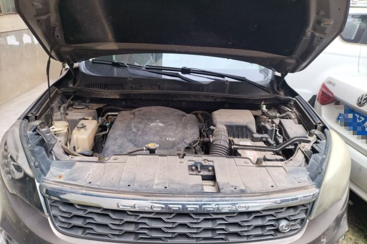Used Leopaard CS10 2017 2.0T Automatic Luxury Model Engine Bay