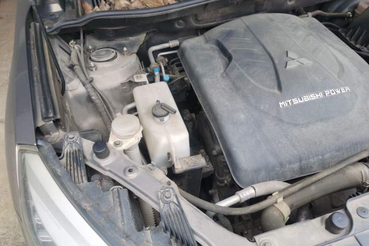 Used Leopaard CS10 2017 2.0T Automatic Urban Version Engine Bay Right