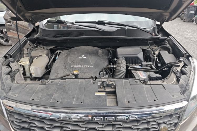 Used Leopaard CS10 2017 2.0T Automatic Urban Version Engine Bay
