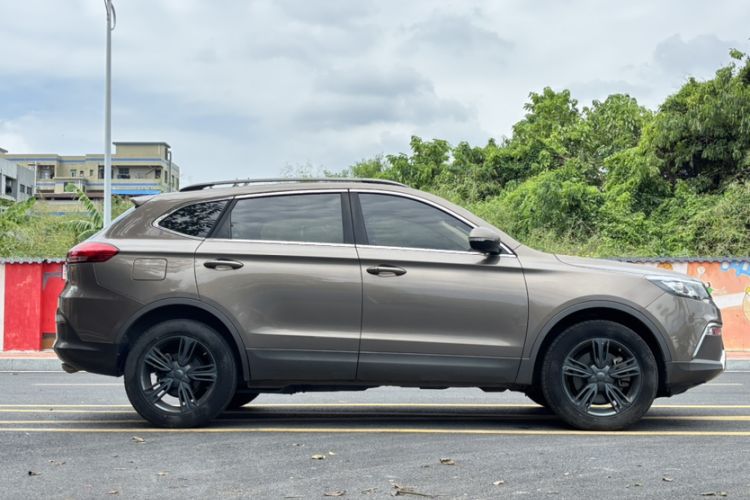 Used Leopaard CS10 2017 2.0T Automatic Urban Version Exterior 8