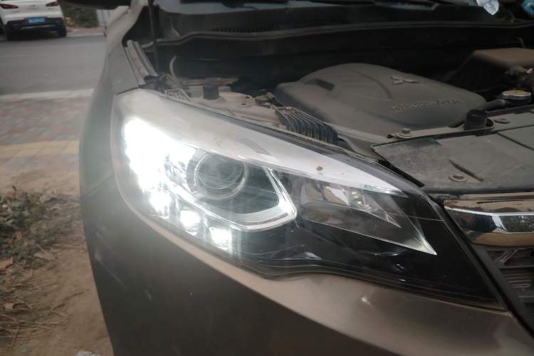 Used Leopaard CS10 2017 2.0T Automatic Luxury Model Right Front Headlight