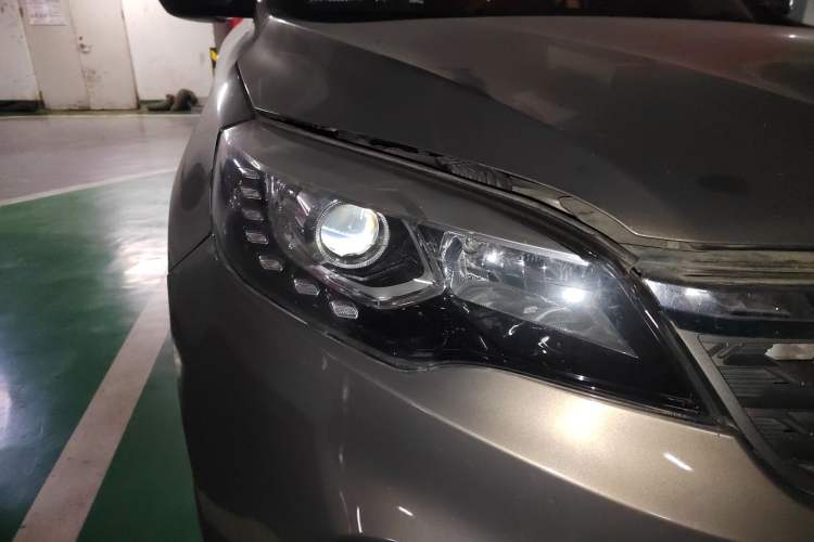 Used Leopaard CS10 2017 1.5T CVT Luxury Model Right Front Headlight
