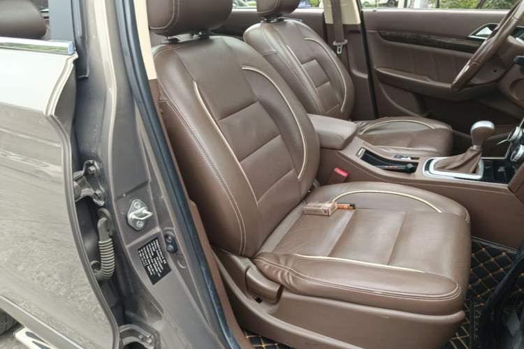 Used Leopaard CS10 2017 2.0T Automatic Luxury Model Right Front Seat