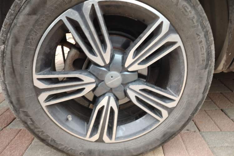 Used Leopaard CS10 2017 2.0T Automatic Luxury Model Right Front Wheel Hub