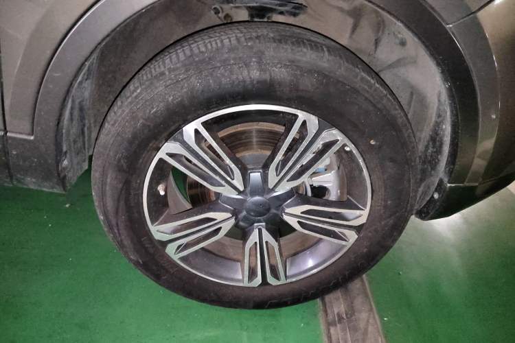 Used Leopaard CS10 2017 1.5T CVT Luxury Model Right Front Wheel Hub