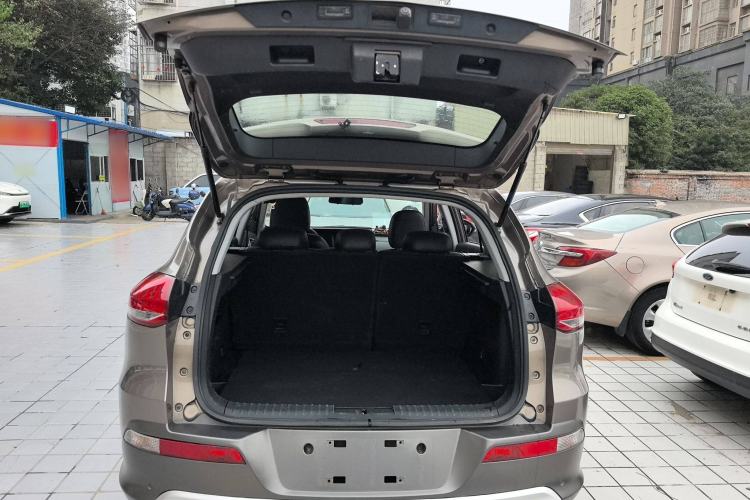 Used Leopaard CS10 2017 1.5T Manual Prestige Model Trunk