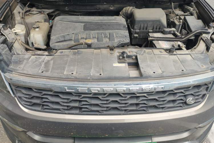 Used Leopaard CS10 2017 1.5T CVT Elite Model Engine Bay