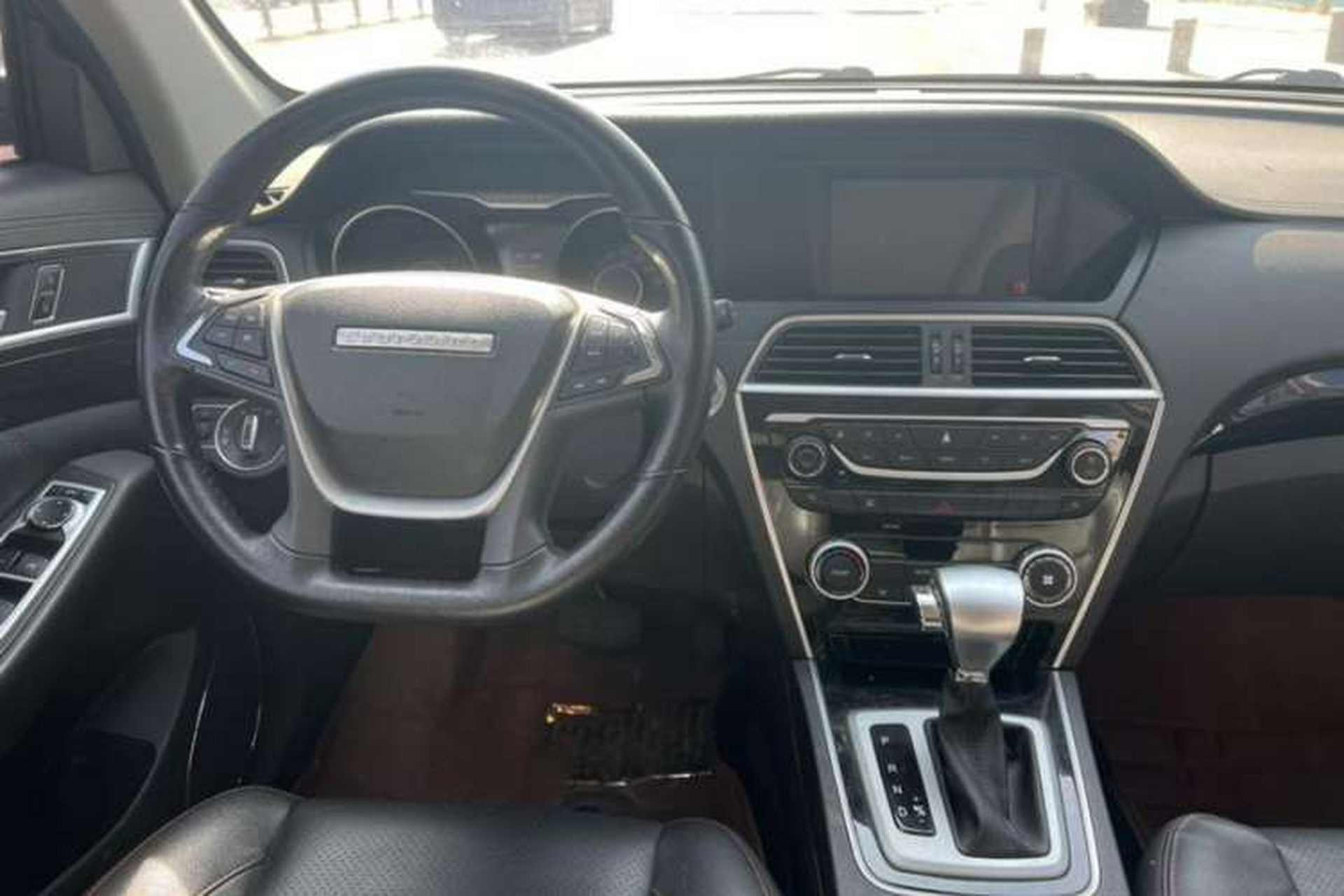 Used Leopaard CS10 2017 2.0T Automatic Luxury Model Interior 4
