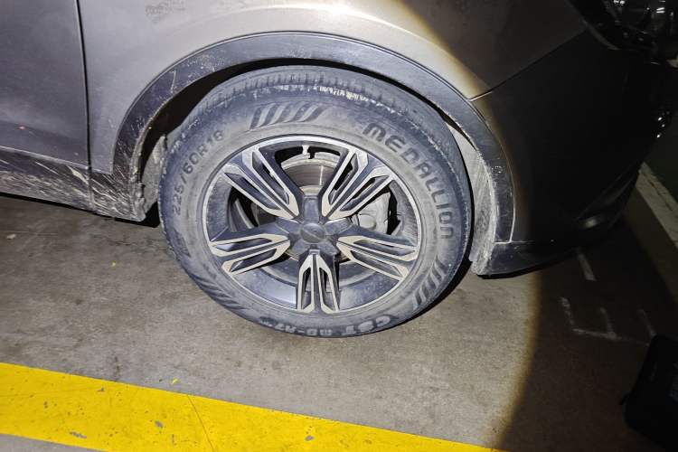 Used Leopaard CS10 2017 2.0T Automatic Luxury Model Right Front Wheel Hub