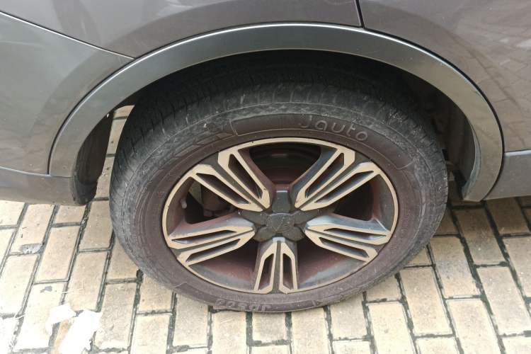 Used Leopaard CS10 2017 1.5T CVT Luxury Model Right Rear Wheel Hub