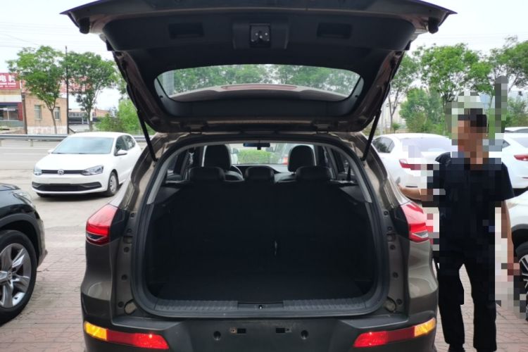 Used Leopaard CS10 2017 2.0T Manual Fashion Edition Trunk