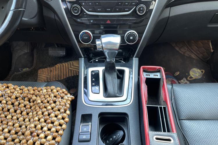 Used Leopaard CS10 2017 2.0T Automatic Luxury Model Gear Lever