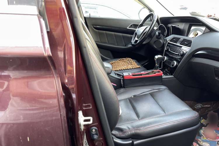 Used Leopaard CS10 2017 2.0T Automatic Luxury Model Right Front Seat