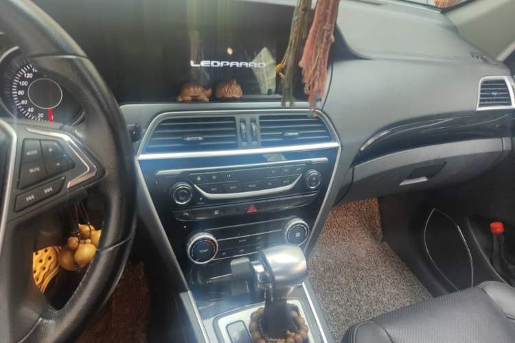 Used Leopaard CS10 2017 2.0T Automatic Luxury Model Audio And AC Panel