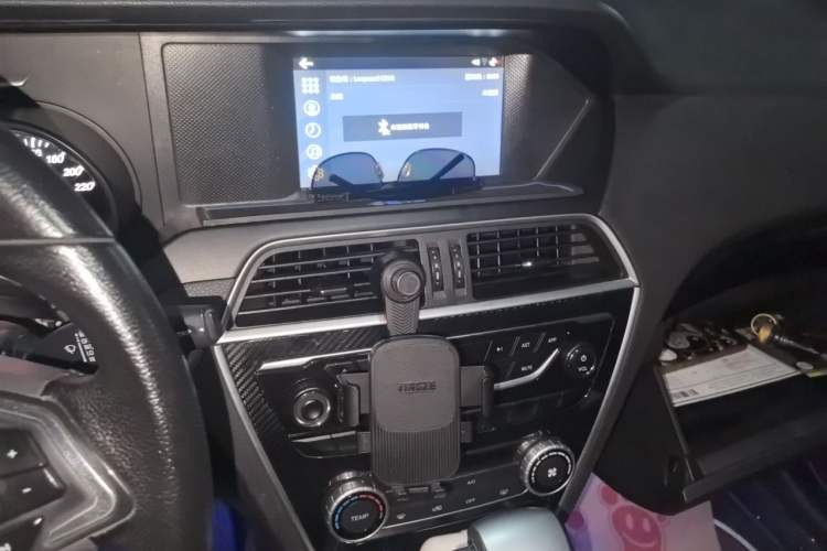 Used Leopaard CS10 2017 2.0T Automatic Urban Version Audio And AC Panel