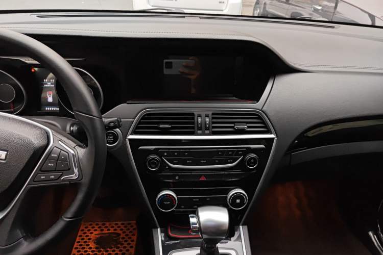 Used Leopaard CS10 2017 2.0T Automatic Urban Version Audio And AC Panel