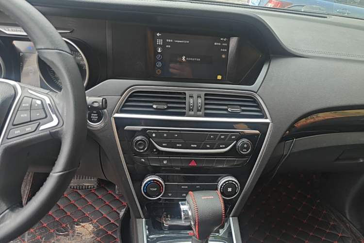 Used Leopaard CS10 2017 2.0T Automatic Luxury Model Audio And AC Panel