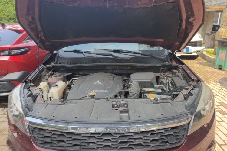 Used Leopaard CS10 2017 2.0T Automatic Luxury Model Engine Bay