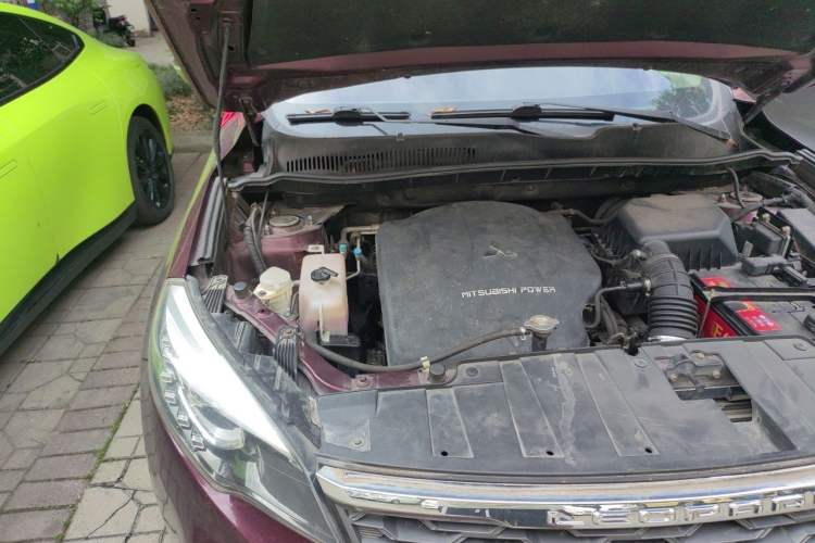 Used Leopaard CS10 2017 2.0T Automatic Urban Version Engine Bay Right