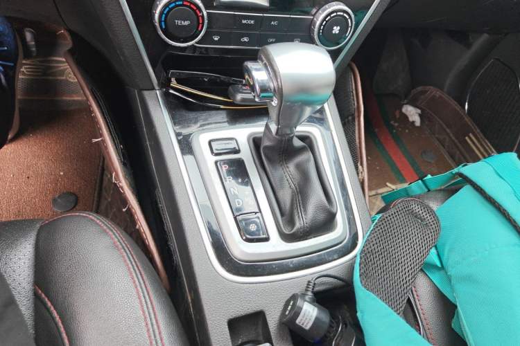 Used Leopaard CS10 2017 1.5T CVT Elite Model Gear Lever