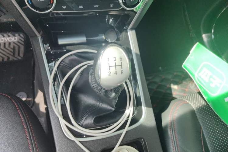 Used Leopaard CS10 2017 1.5T Manual Prestige Model Gear Lever