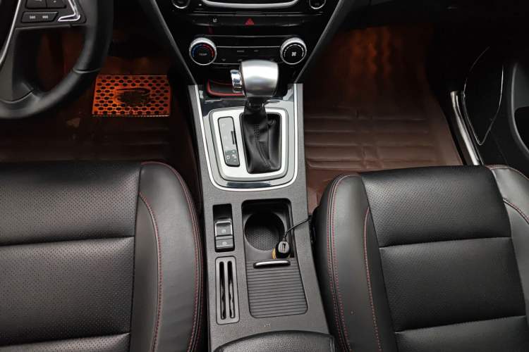 Used Leopaard CS10 2017 2.0T Automatic Urban Version Gear Lever