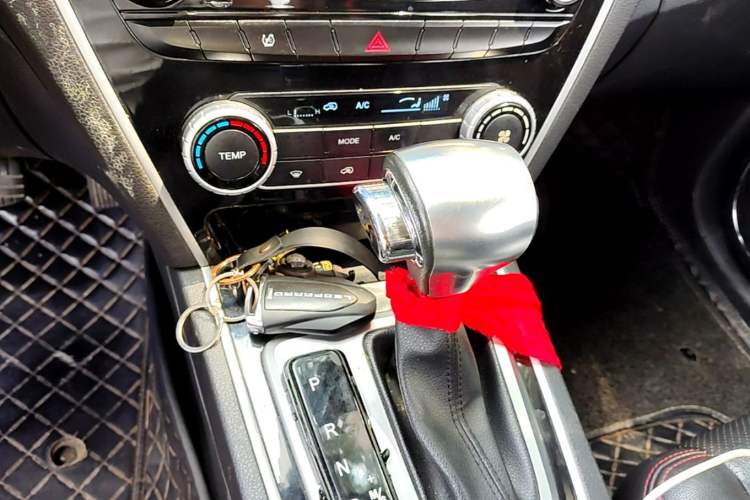Used Leopaard CS10 2017 2.0T Automatic Urban Version Gear Lever