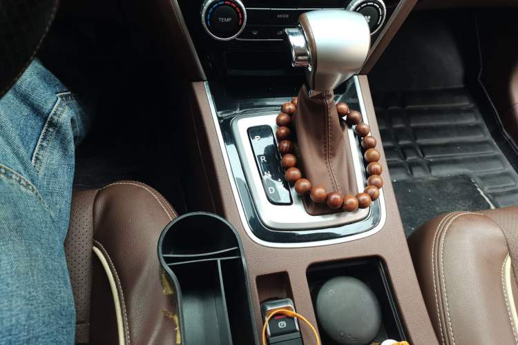 Used Leopaard CS10 2017 2.0T Automatic Luxury Model Gear Lever