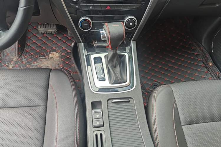 Used Leopaard CS10 2017 2.0T Automatic Luxury Model Gear Lever