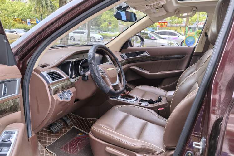Used Leopaard CS10 2017 2.0T Automatic Urban Version Interior 3