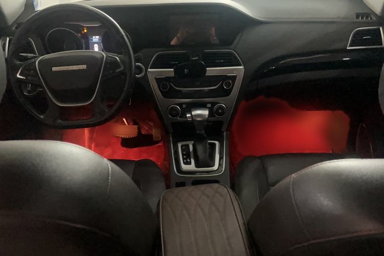 Used Leopaard CS10 2017 2.0T Automatic Luxury Model Interior 3