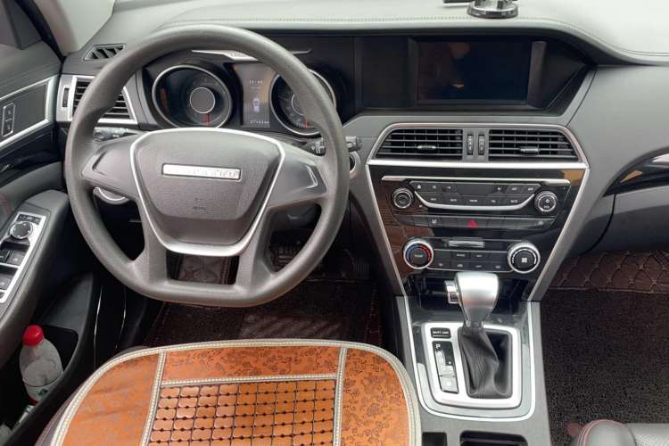 Used Leopaard CS10 2017 1.5T CVT Elite Model Interior 4