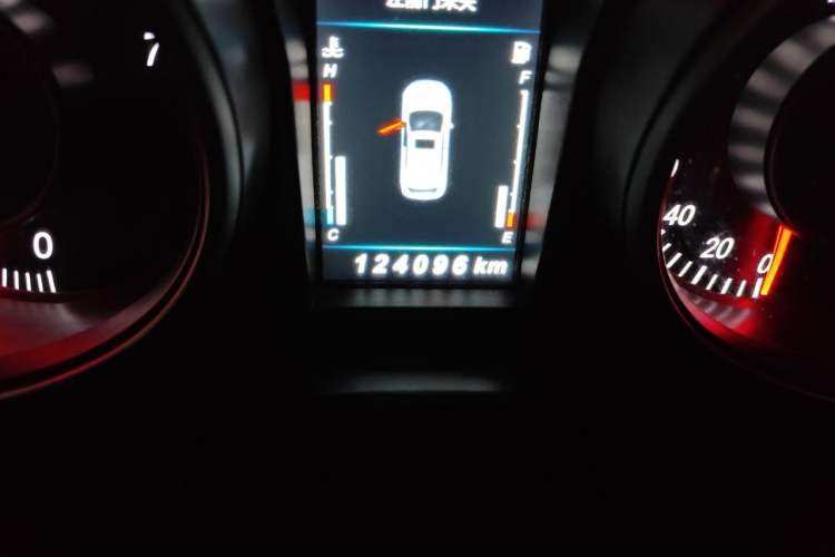 Used Leopaard CS10 2017 1.5T CVT Elite Model Odometer Close Up