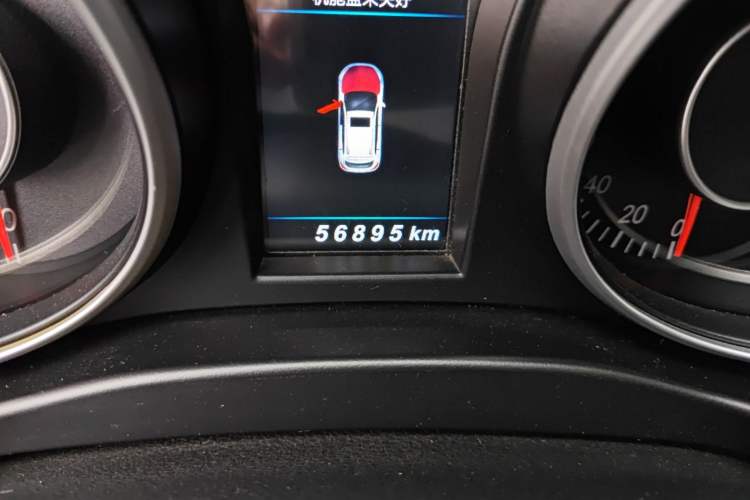 Used Leopaard CS10 2017 2.0T Automatic Urban Version Odometer Close Up
