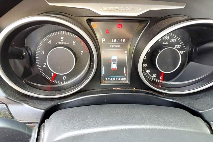 Used Leopaard CS10 2017 2.0T Automatic Urban Version Odometer Close Up