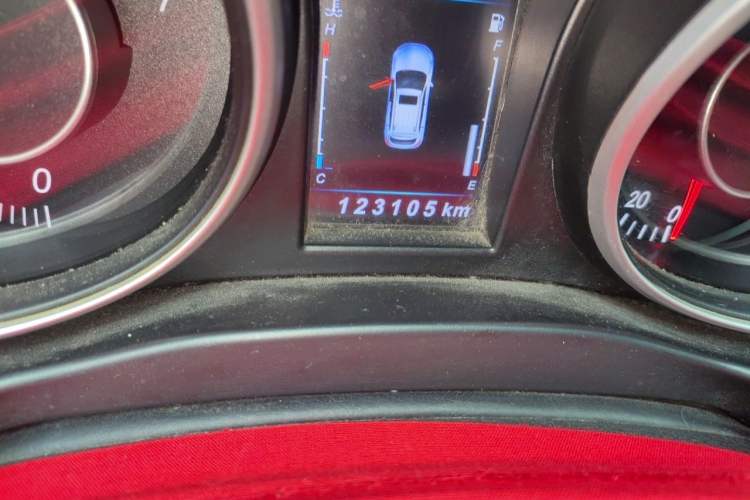 Used Leopaard CS10 2017 2.0T Automatic Urban Version Odometer Close Up
