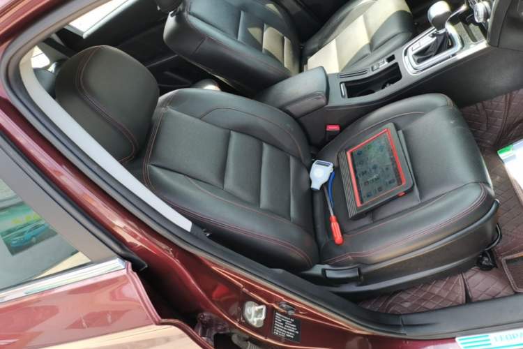 Used Leopaard CS10 2017 1.5T CVT Elite Model Right Front Seat