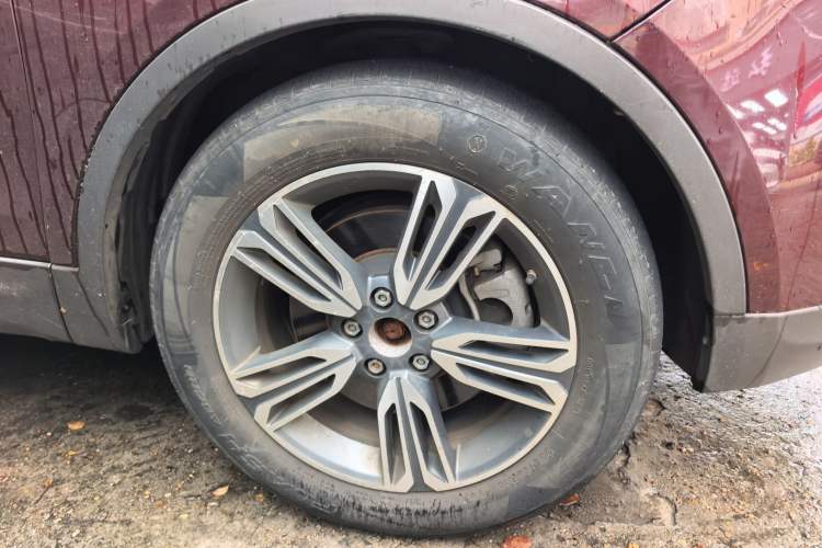 Used Leopaard CS10 2017 2.0T Automatic Luxury Model Right Front Wheel Hub